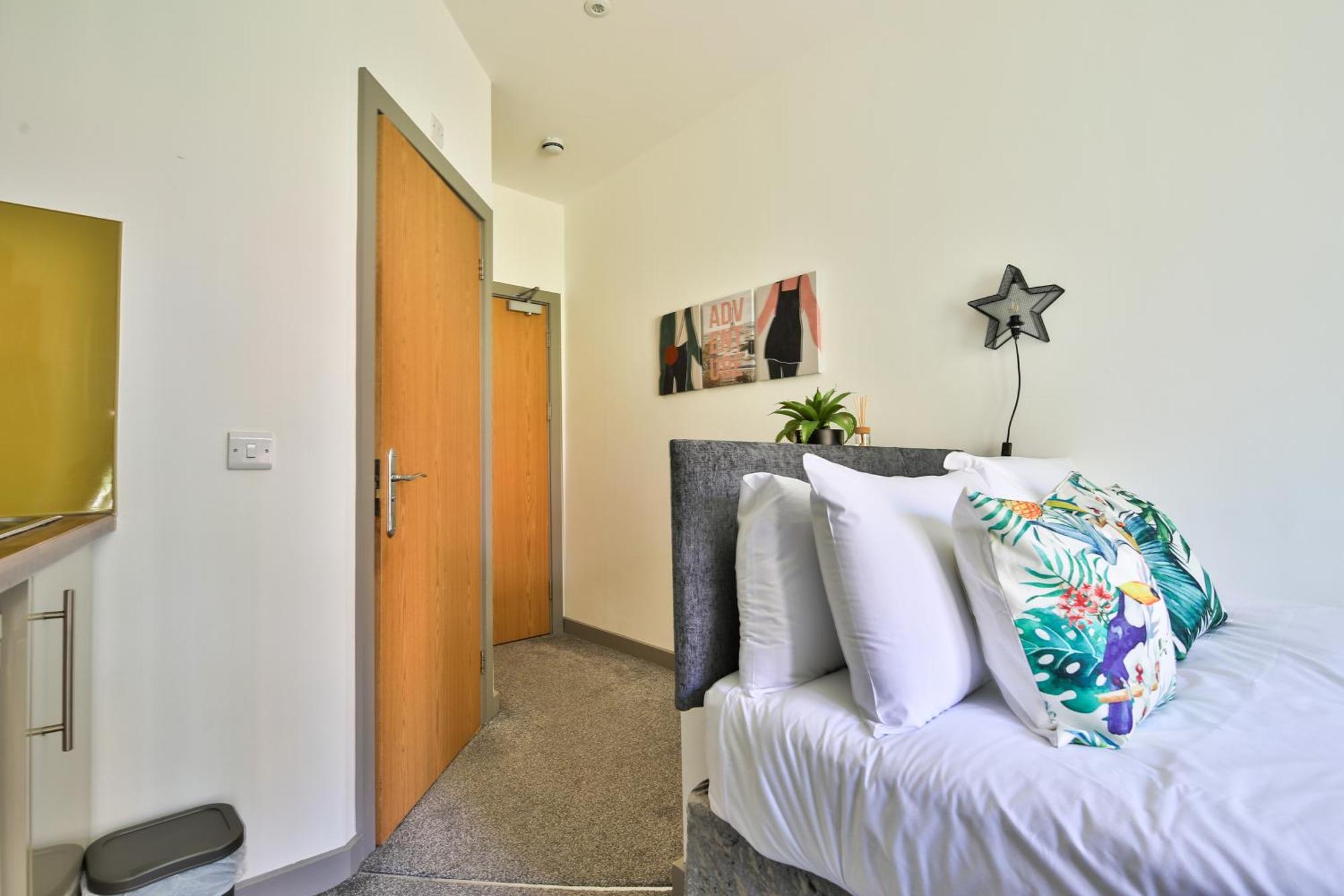 Princess Lofts City Centre Studios With Nespresso Coffee Machines & New Fast Wifi By Stayright Σουόνσι Εξωτερικό φωτογραφία