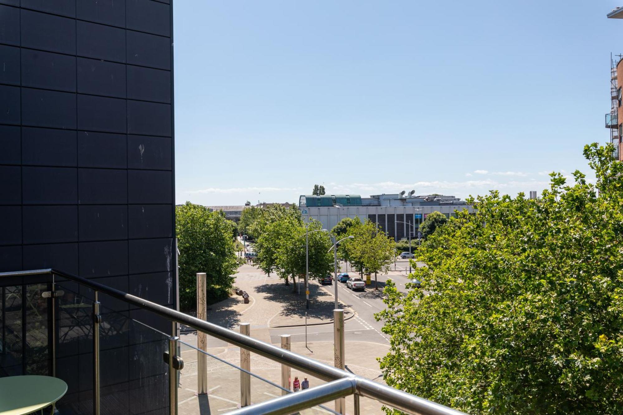 Princess Lofts City Centre Studios With Nespresso Coffee Machines & New Fast Wifi By Stayright Σουόνσι Εξωτερικό φωτογραφία